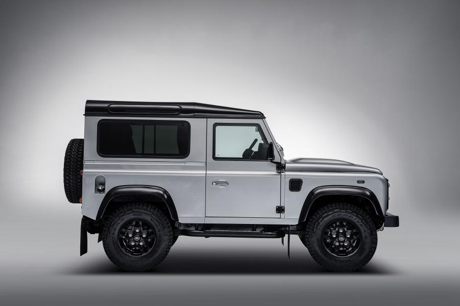  Land Rover Defender 90 2.000.000th 2015 года  (фото 6 из 19)